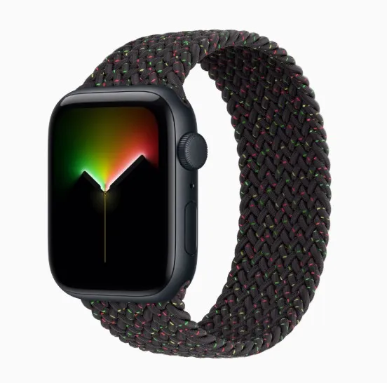 Apple Watch SE3 44mm GPS アルミニウムケース/ブレイデッドソロループ