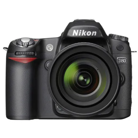 D80 AF-S DX VR 18-200G レンズキット